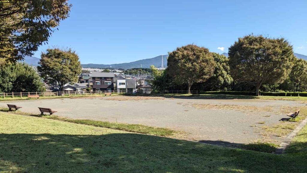 原田公園の広場