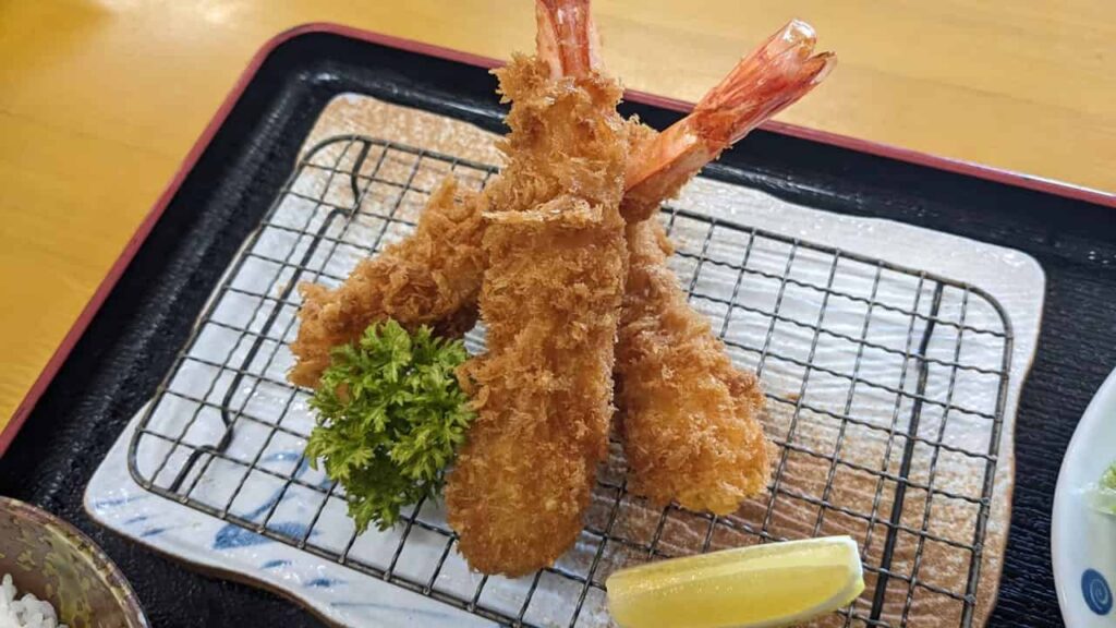 『ふじしげ』海老フライ定食