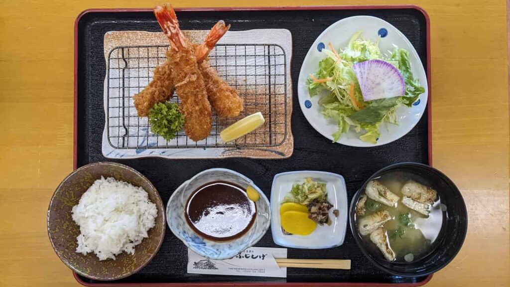 『ふじしげ』海老フライ定食