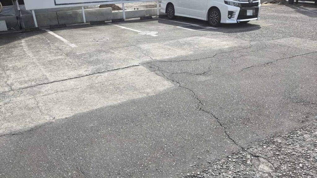 串かつばくの駐車場