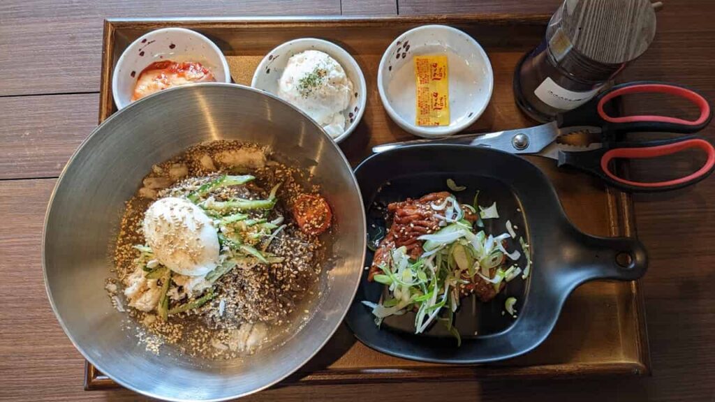 『韓国焼肉・料理 まる』おすすめランチ・冷麺とデジカルビセット
