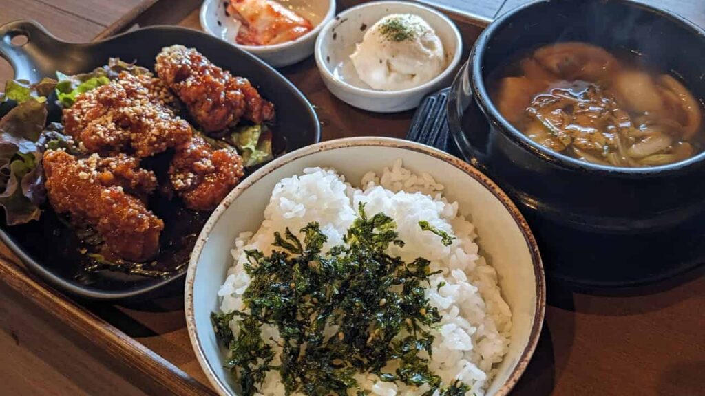 『韓国焼肉・料理 まる』の人気メニュー