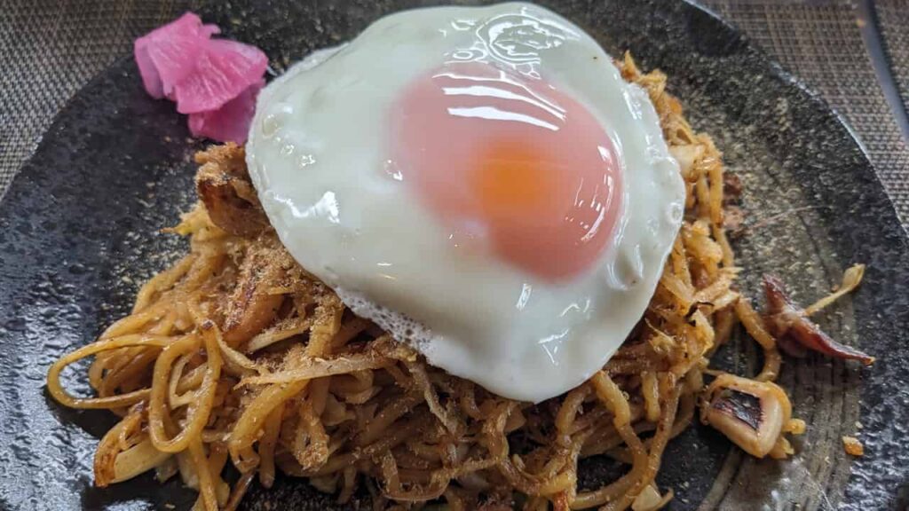 『虹屋ミミ』ミックス焼きそば
