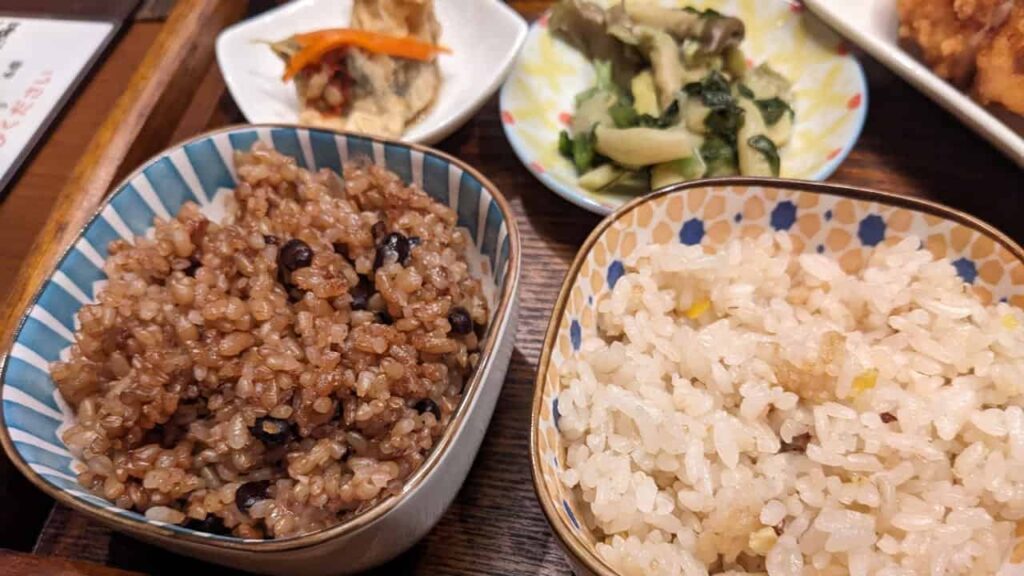 『健康ダイニング 茶華』