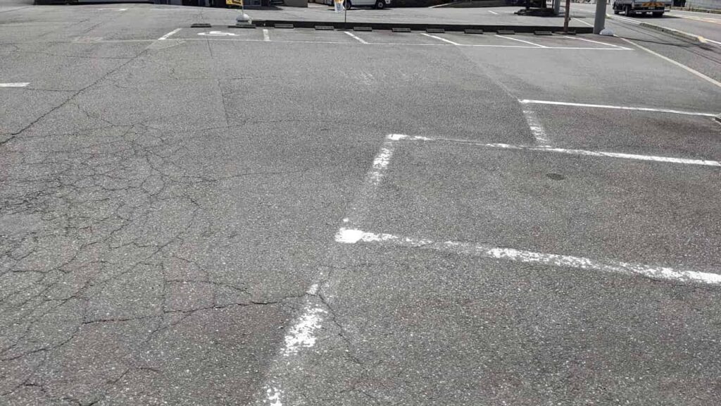 米えにし・駐車場