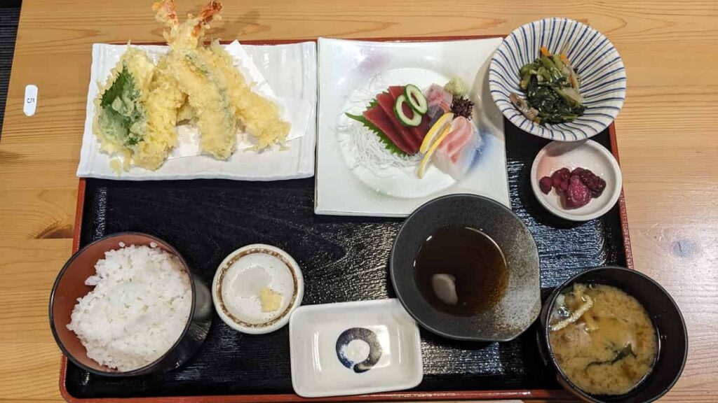 『HIDAMARI kitchen』花の湯御膳