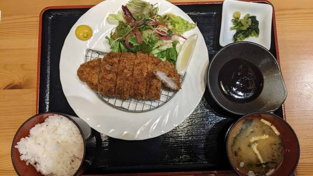 『HIDAMARI kitchen』ロース豚かつ定食