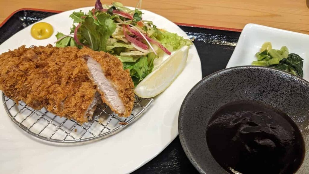 『HIDAMARI kitchen』ロース豚かつ定食