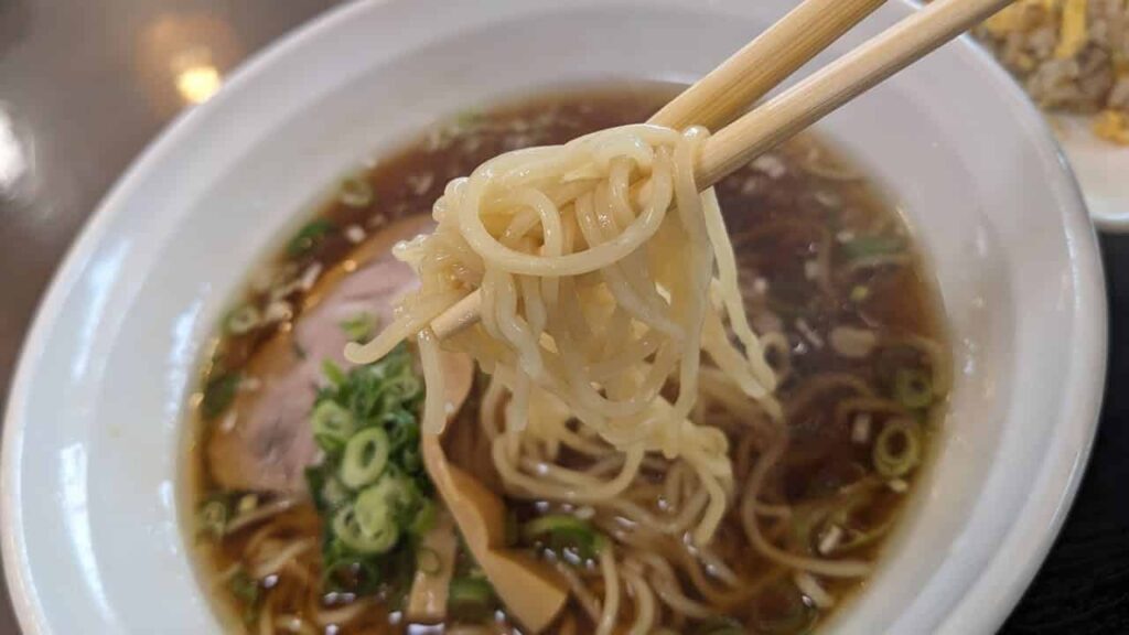 ほのぼの亭・平日ランチラーメン・半チャーハンセットを実食