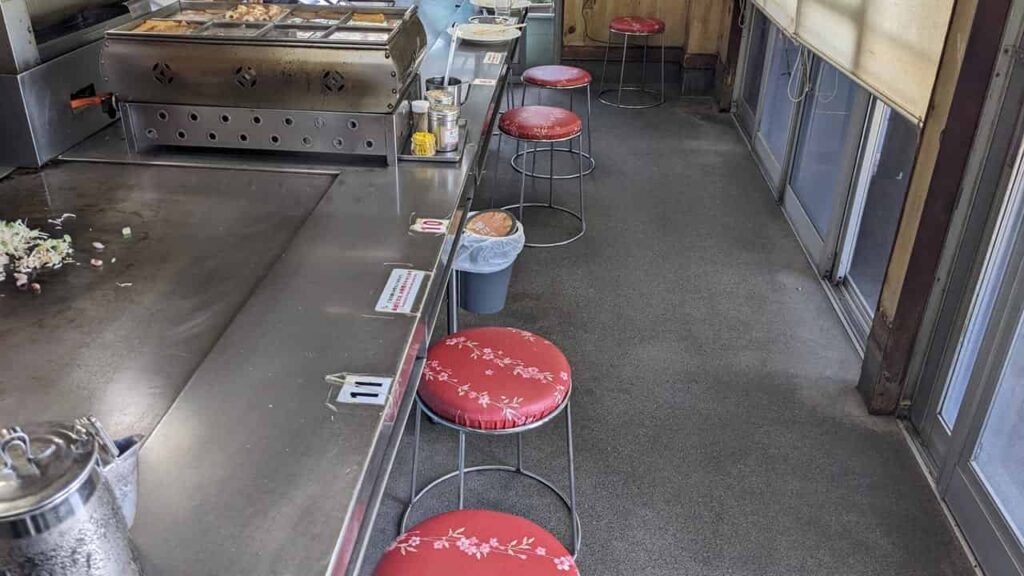お好み食堂伊東の店内