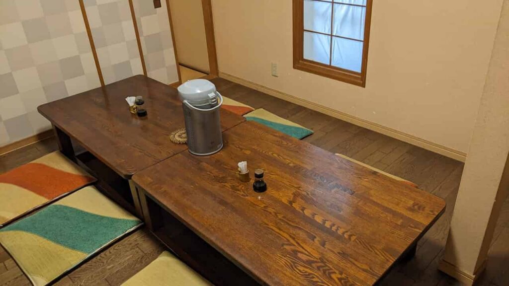 水しま・座敷席