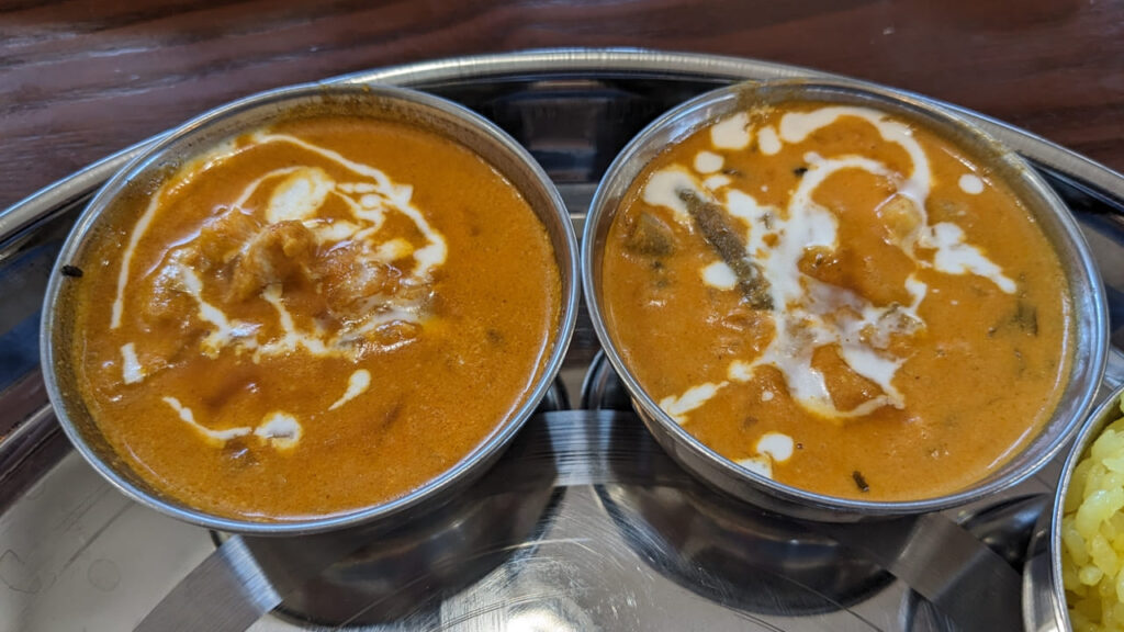 サウスインドレストラン ダダの2種類カレーセット