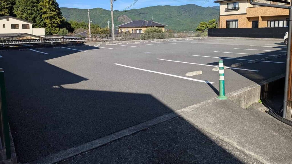 ロータスランド駐車場