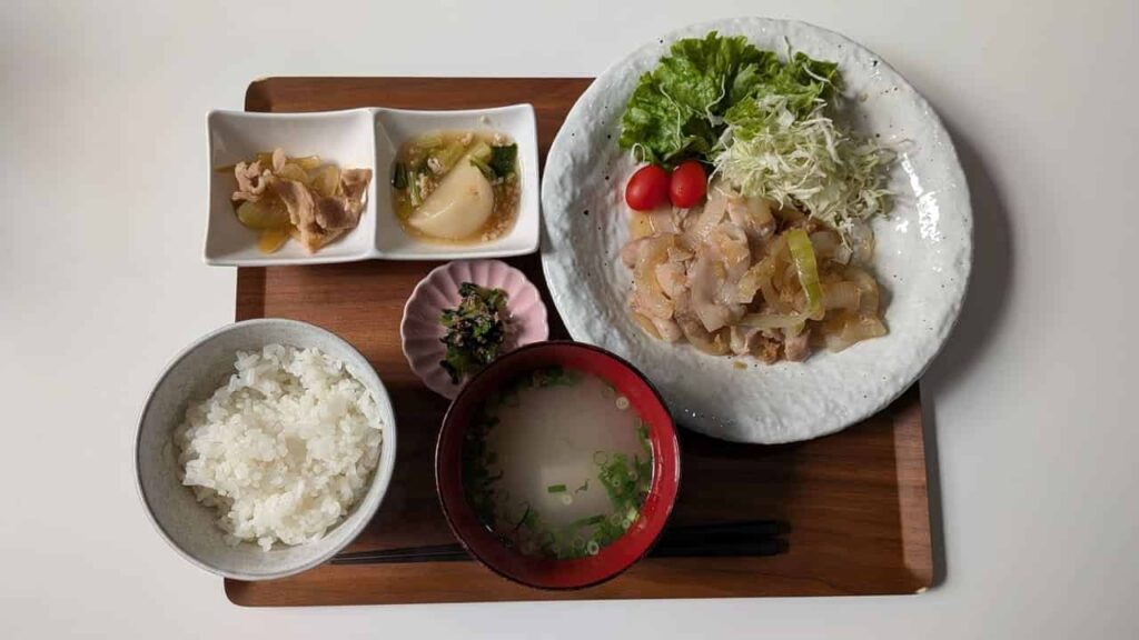 『セブン・セイル』豚のしょうが焼き定食