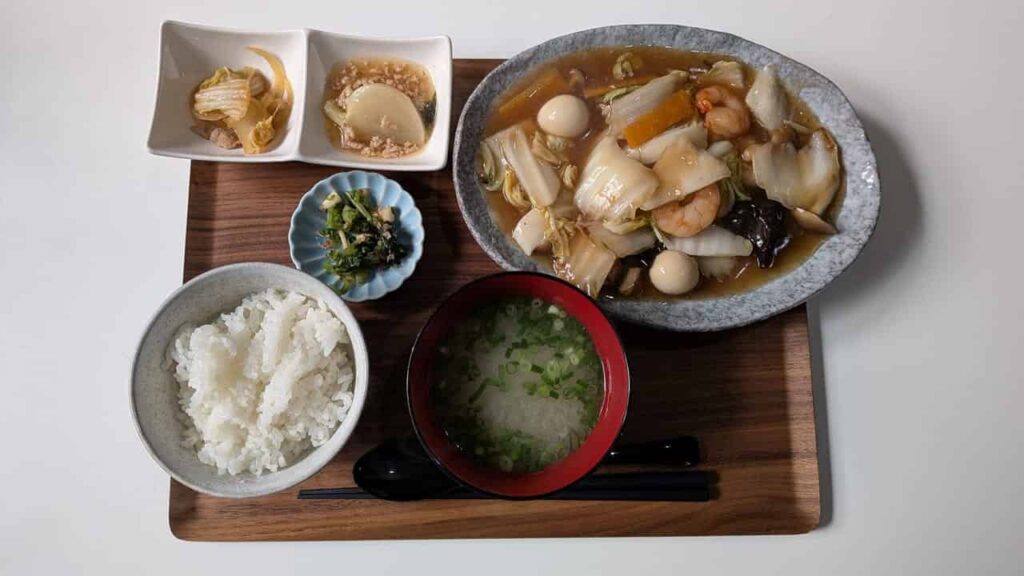 『セブン・セイル』八宝菜定食