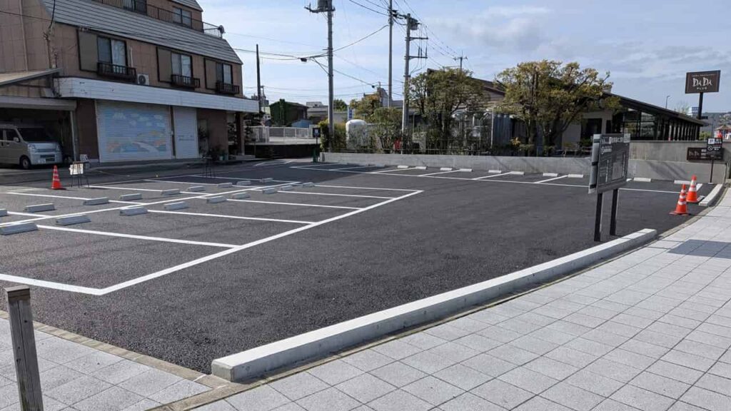DADA plusの第一駐車場