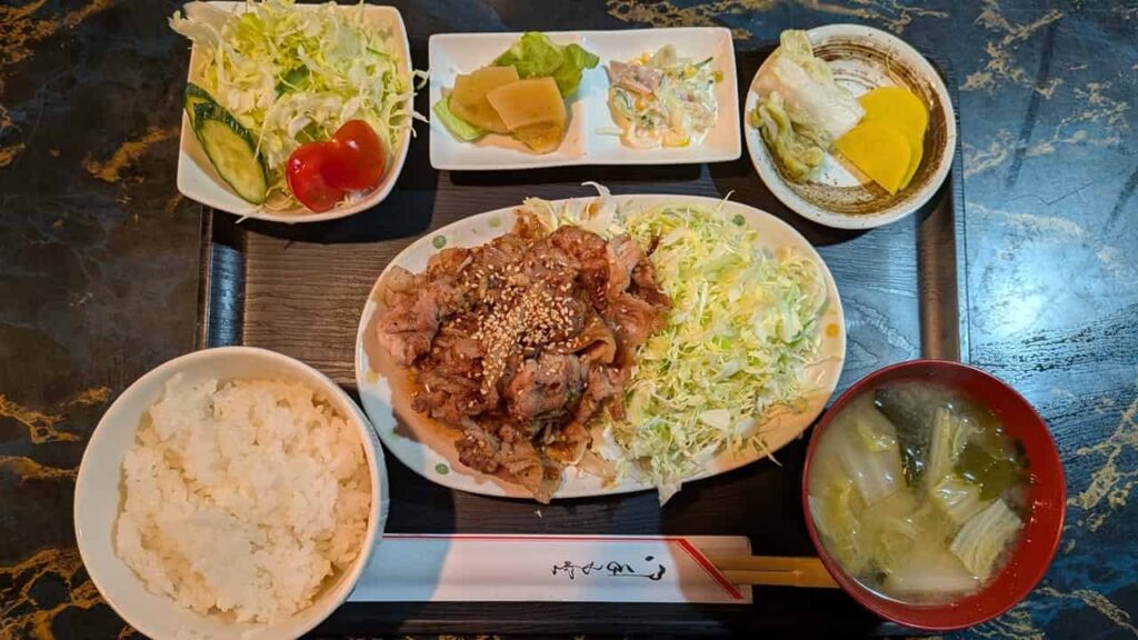 スナック 尚賛(なおさん)焼肉定食