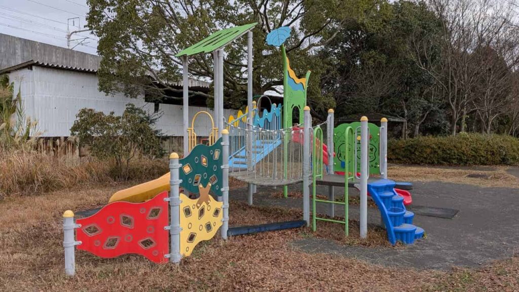 江尾公園の滑り台