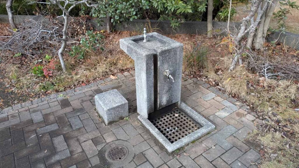 江尾公園の水道