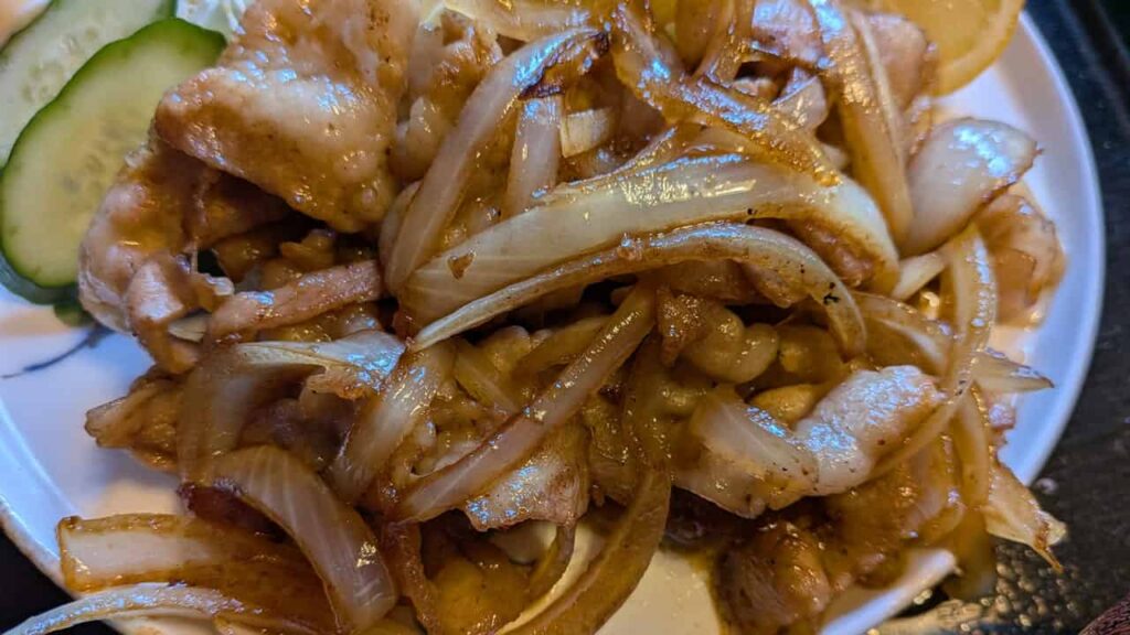 玉葱たっぷりの焼肉定食