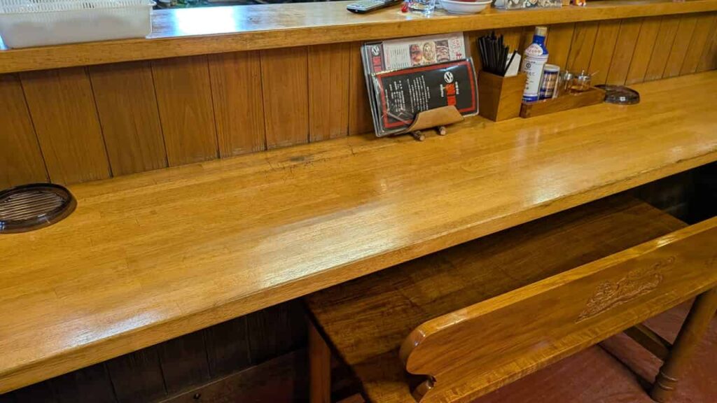 漢風のカウンター席