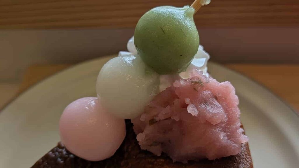 三色団子と桜の餡子