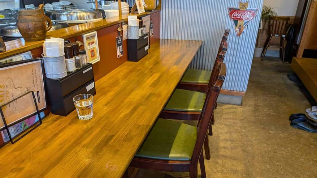 HIKKI'S STEAKの座席