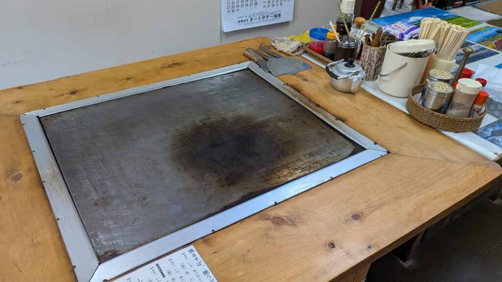 すずきお好み屋の鉄板焼き