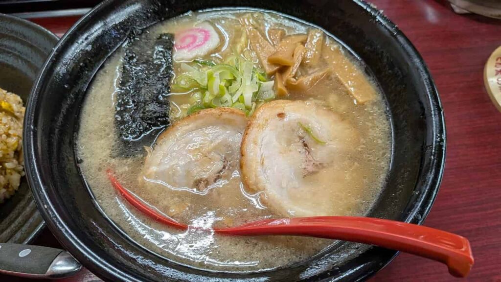 屋台風ラーメン