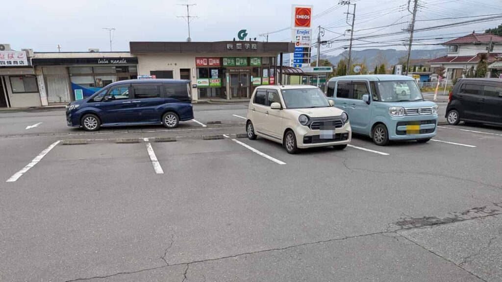ラーメンとん太宮原店の駐車場