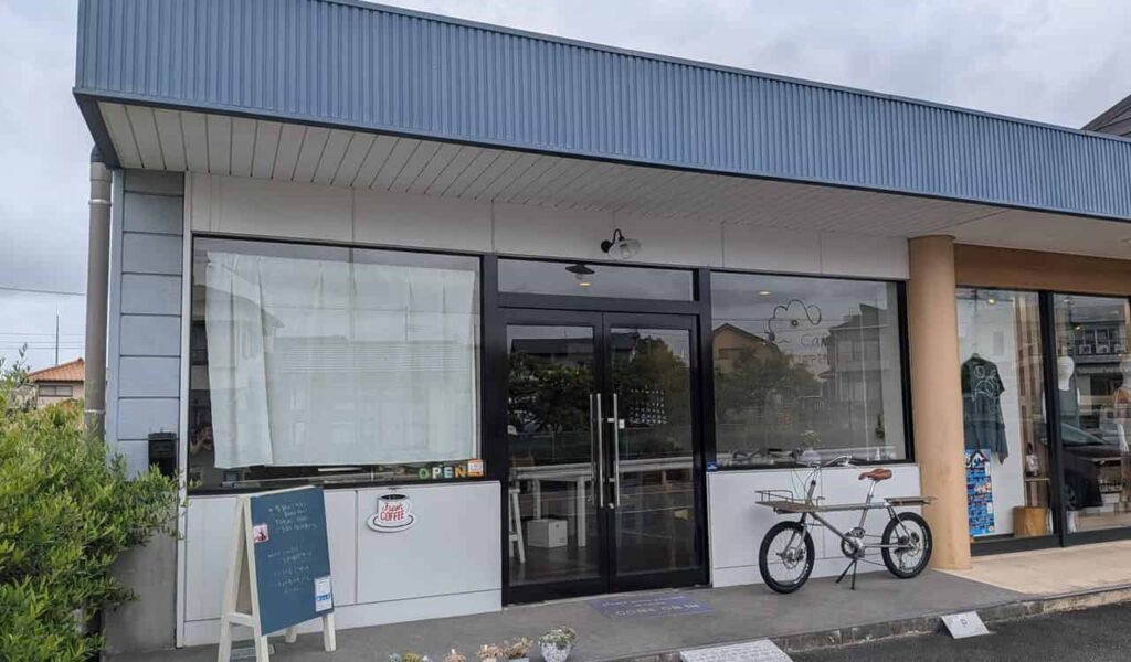 『cafe verb』の店舗外観
