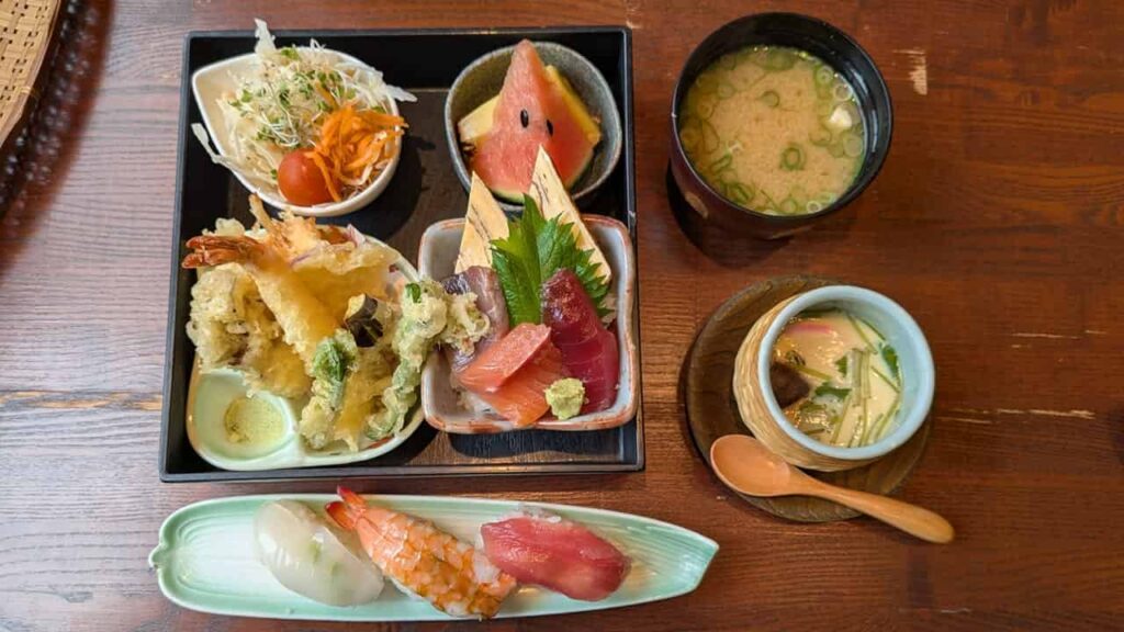 『すし萬 あたらし』