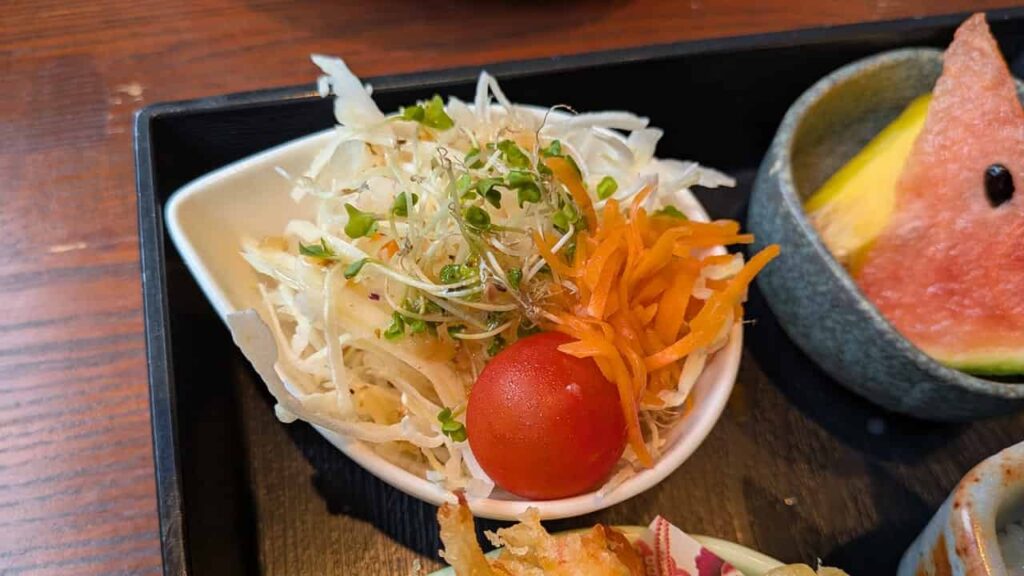 すし萬 あたらしのサラダ