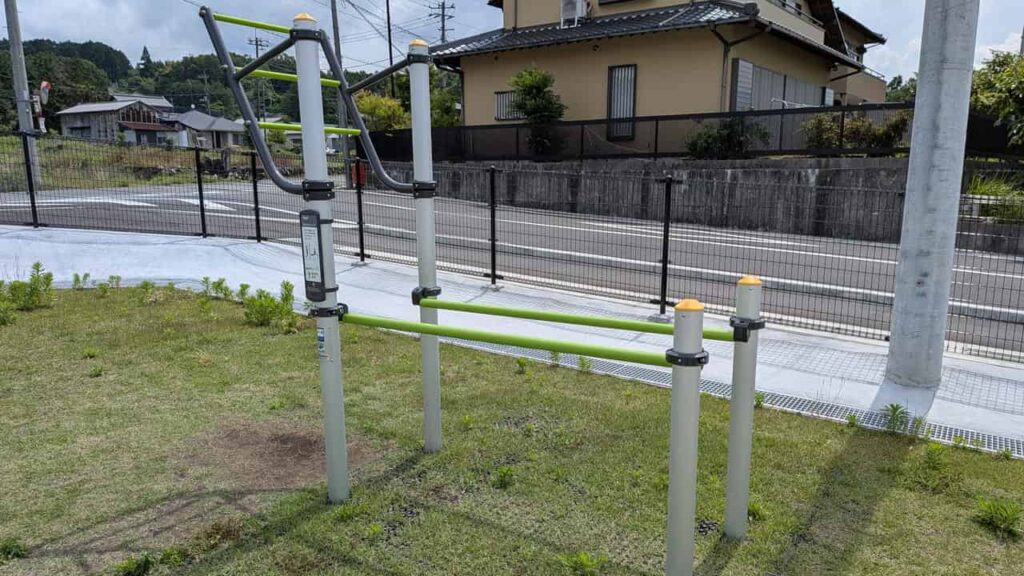 大岩出水公園の大人向けトレーニング