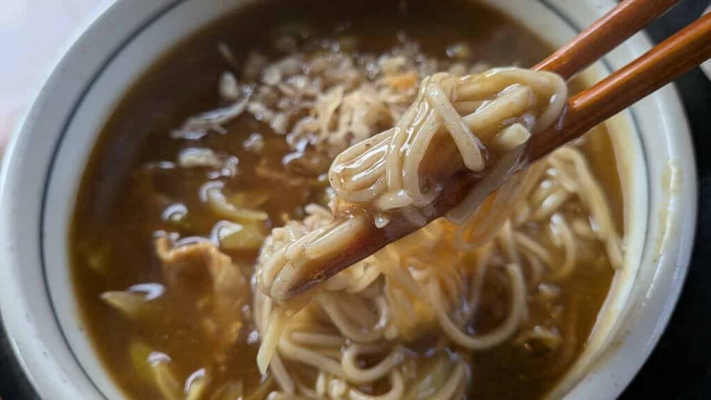 ひでのカレー南蛮の麺