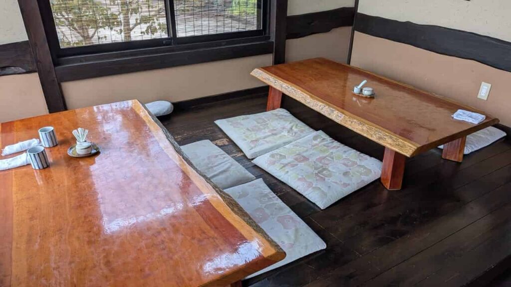 ひでの座敷席