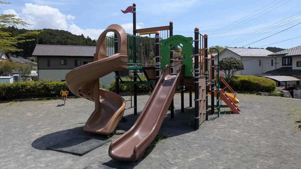 宝田公園の遊具