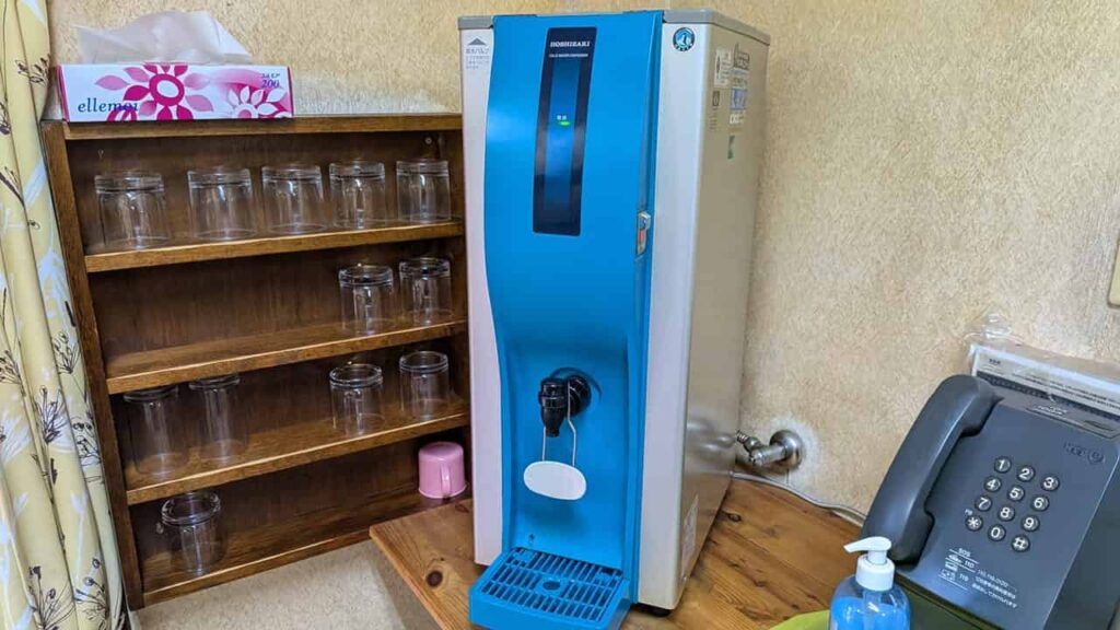 うめづのセルフの水