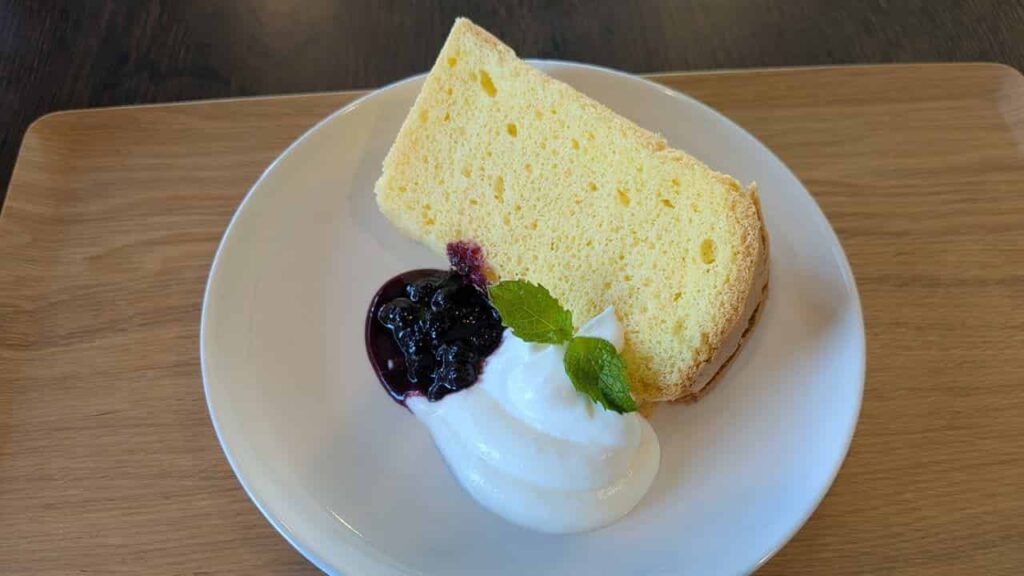 COMEの米粉のシフォンケーキ