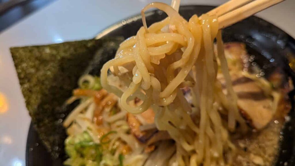 『らーめん口福』の麺