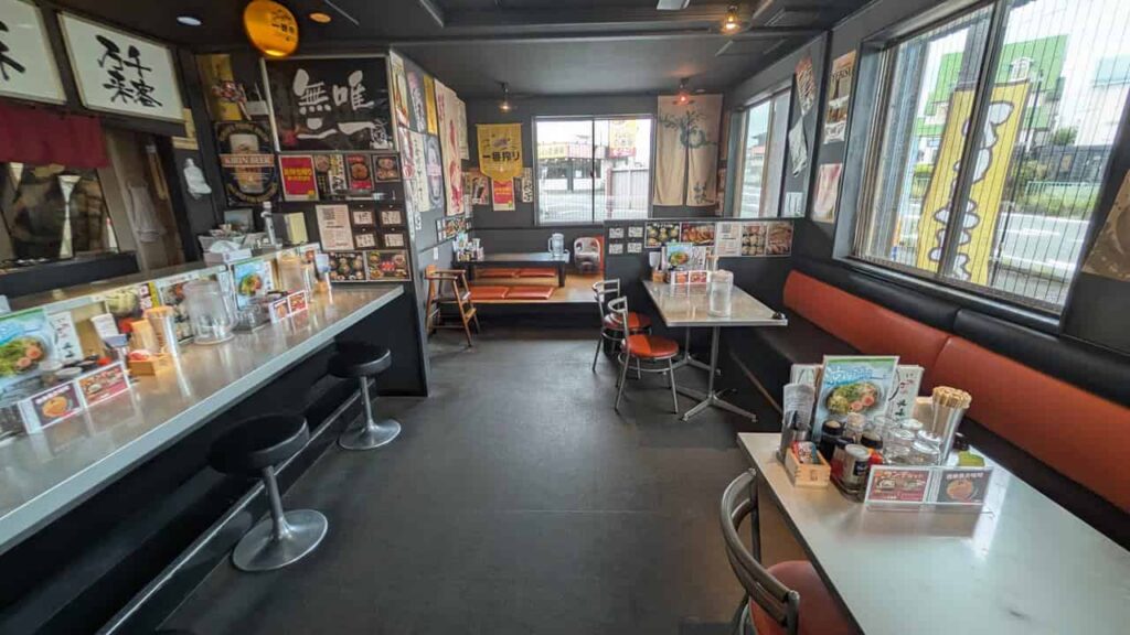 『らーめん口福』の店内