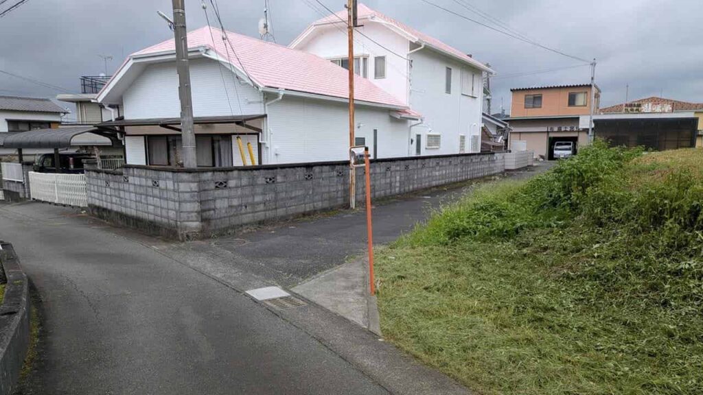 『遊味亭』へと続く道