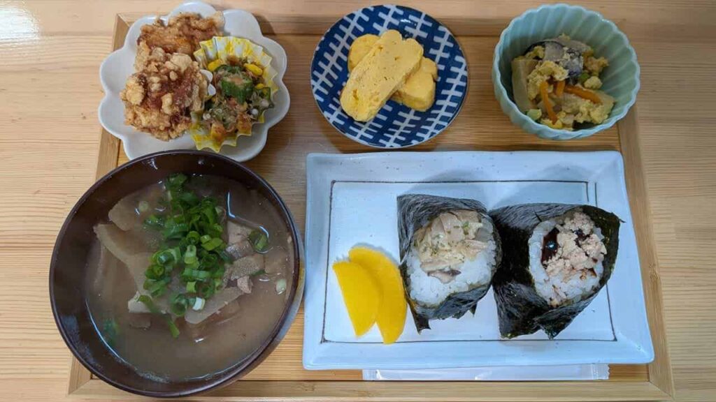 結び和のおむすびプレート