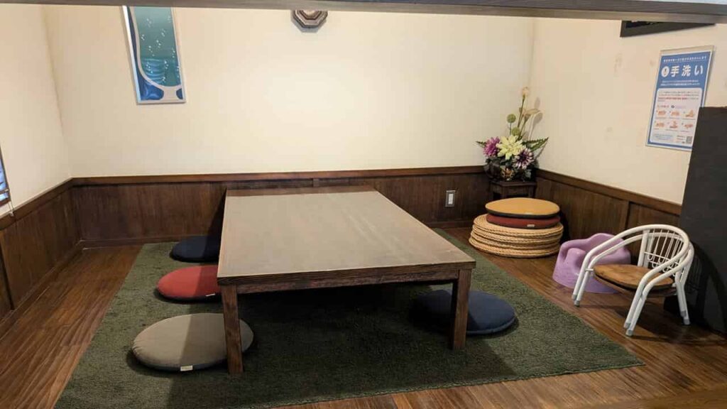 お惣菜カフェ『とことこ』の座敷席