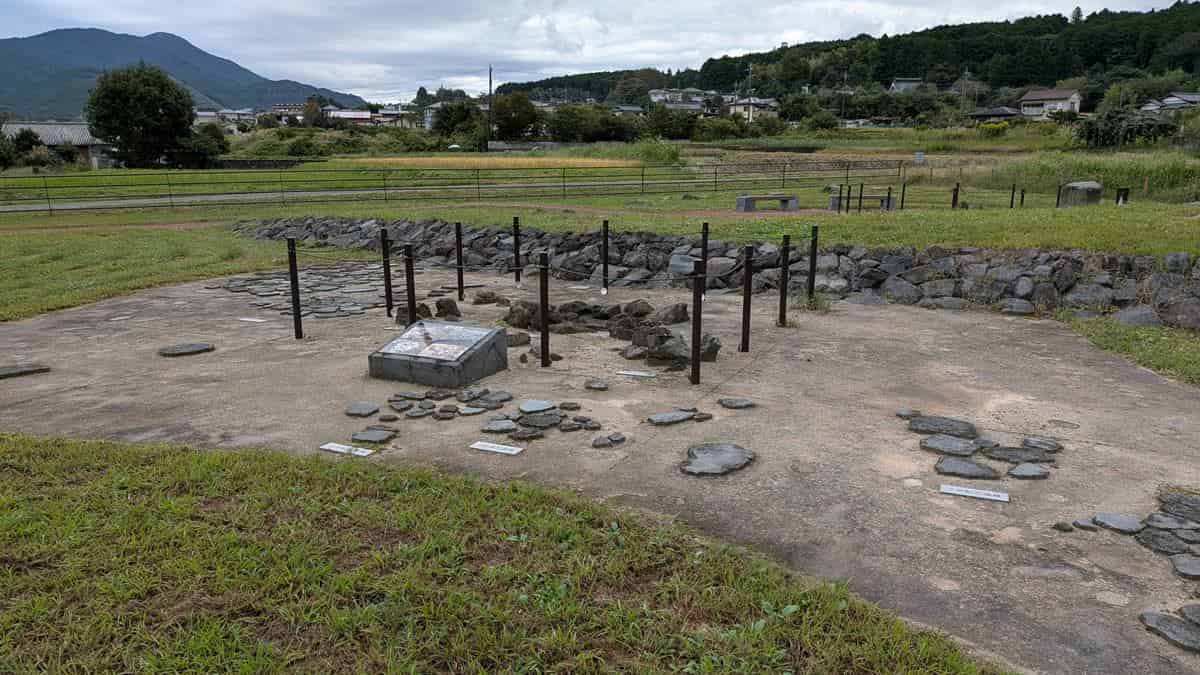 『大鹿窪遺跡（富士山縄文の里大鹿館）』